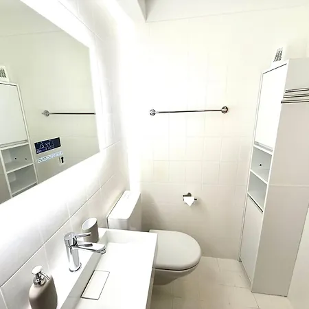 Apartman Im Zentrum- Schwimmbad Und 400m Von Skiliften Entfernt By Interhome St. Moritz