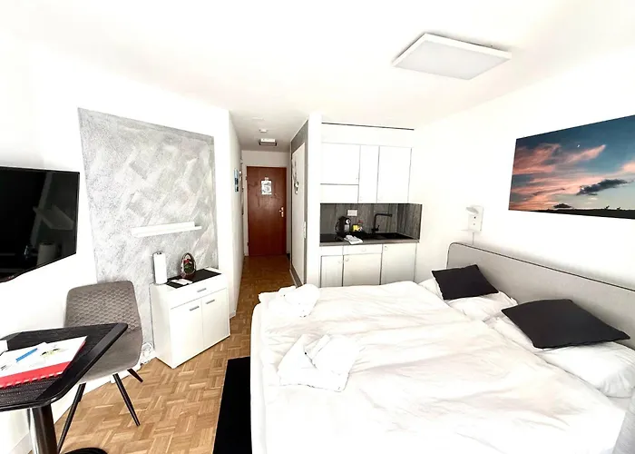 Im Zentrum- Schwimmbad Und 400m Von Skiliften Entfernt By Interhome * St. Moritz