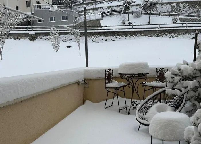 Im Zentrum- Schwimmbad Und 400m Von Skiliften Entfernt By Interhome *