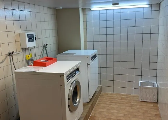 Im Zentrum- Schwimmbad Und 400m Von Skiliften Entfernt By Interhome Apartman St. Moritz