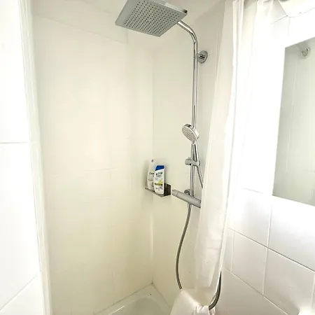 Im Zentrum- Schwimmbad Und 400m Von Skiliften Entfernt By Interhome Appartement *